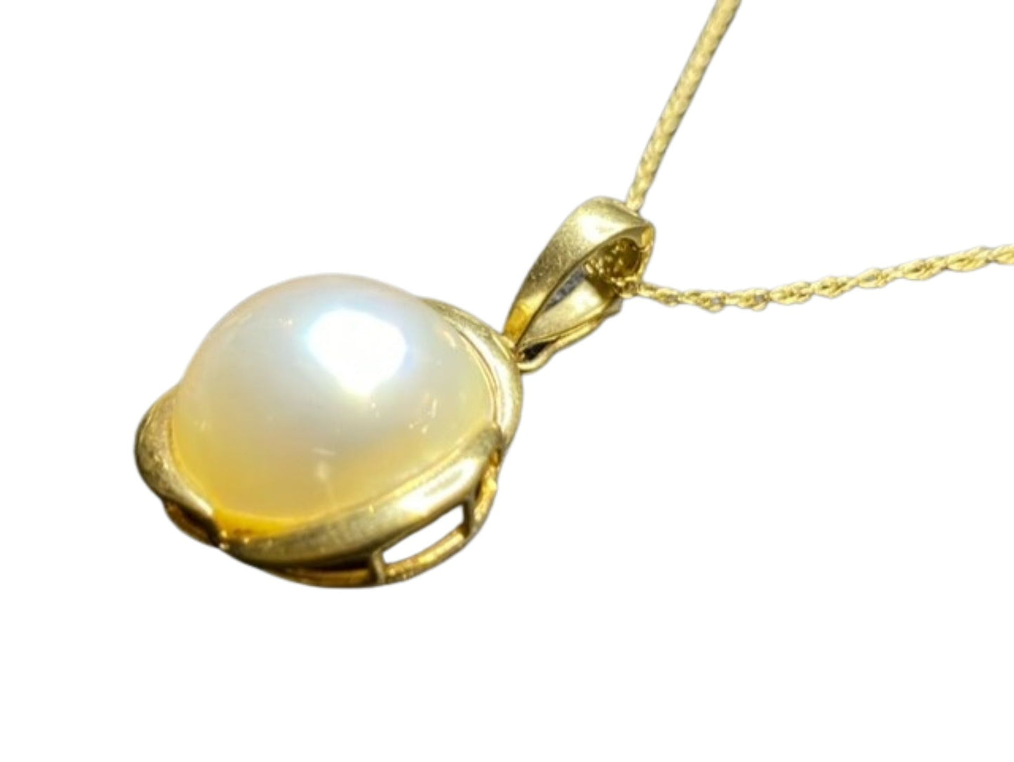 14k Yellow Gold Pearl Pendant